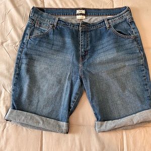 Levi’s 515 Bermuda shorts - size 14